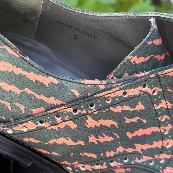 Lanvin Black and Orange Patterned Oxfords display picture 2